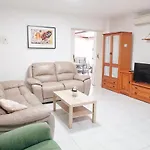 Amplia Y Centrica Casa En Torremolinos8 Huespede